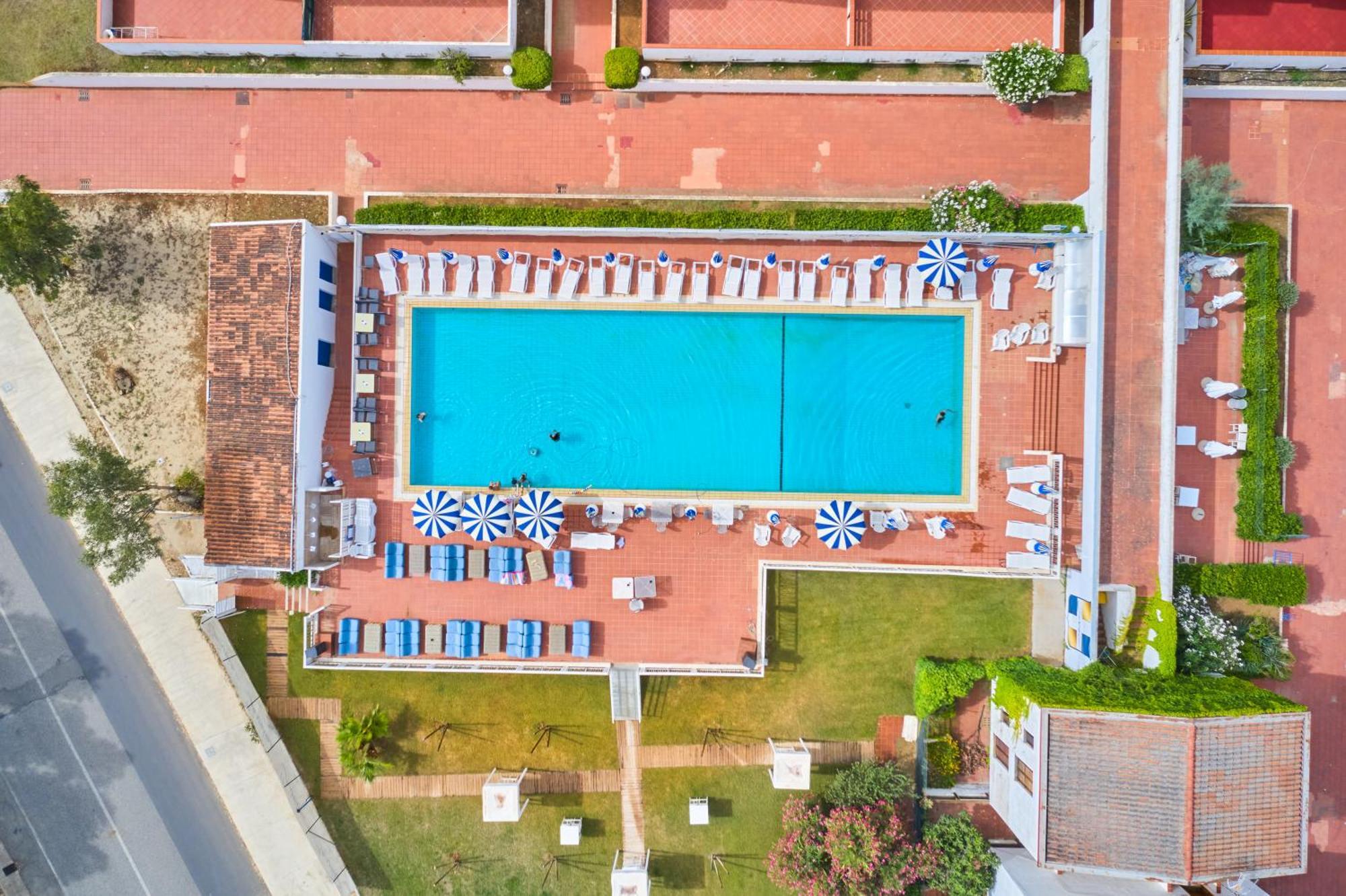 Casa Vacanze Lux By White Aparthotel I Casoni Exterior foto